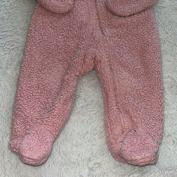 Carters pink fuzzy bunting suit - Picture 2 of 5
